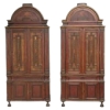 INS 1572 Paire de cabinets en bois, peint et doré